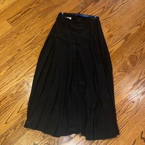 William Pearson Woman’s Black Skirt Size 10